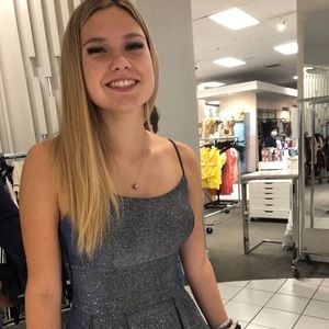 Meet your Posher, Regs